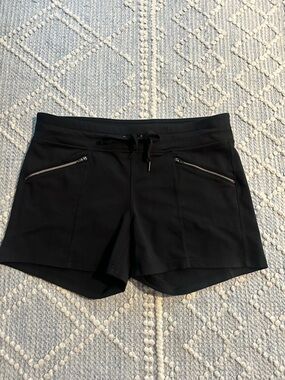 Athleta Black Women’s Active Shorts with Zip Pockets Size L